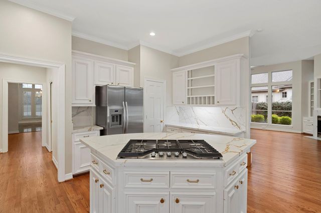 7322 Greatwood Lake Drive, Sugar Land, TX 77479