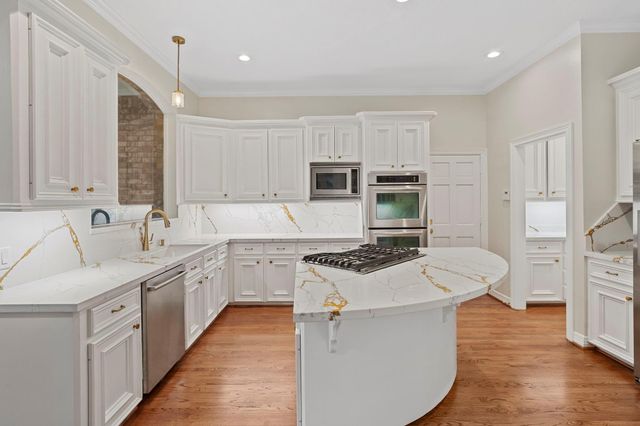 7322 Greatwood Lake Drive, Sugar Land, TX 77479