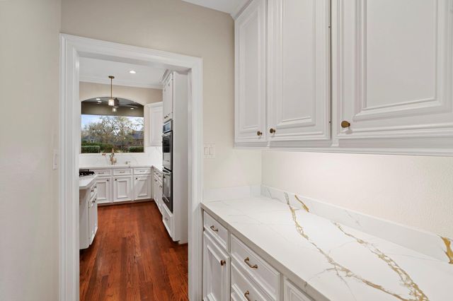 7322 Greatwood Lake Drive, Sugar Land, TX 77479