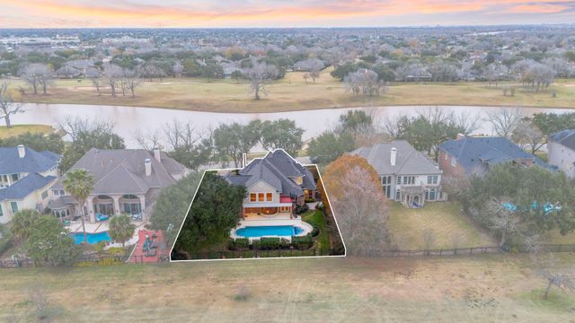 7322 Greatwood Lake Drive, Sugar Land, TX 77479