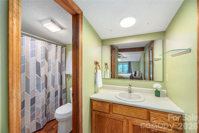 100 Bristol Lane, Maggie Valley, NC 28751