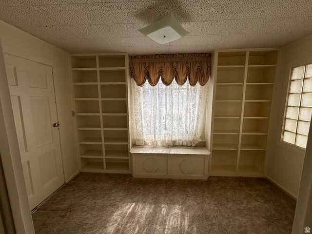 37 E CLARK ST, Grantsville, UT 84029