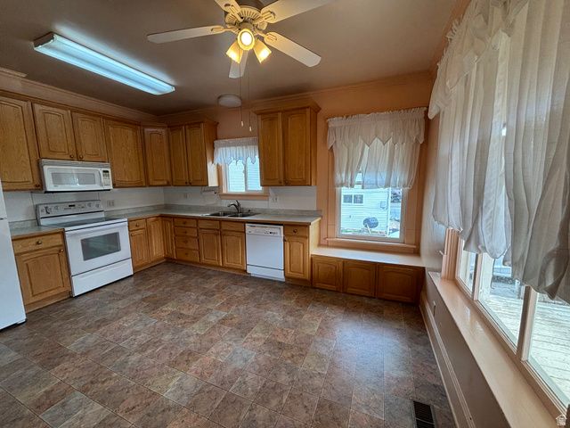 37 E CLARK ST, Grantsville, UT 84029