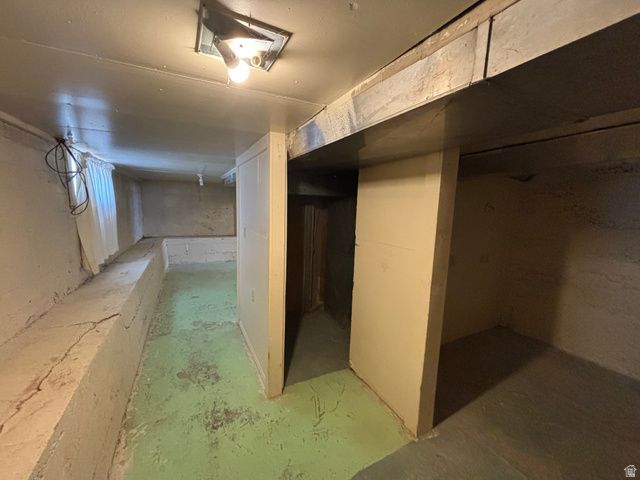 37 E CLARK ST, Grantsville, UT 84029