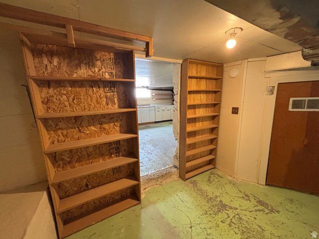 37 E CLARK ST, Grantsville, UT 84029