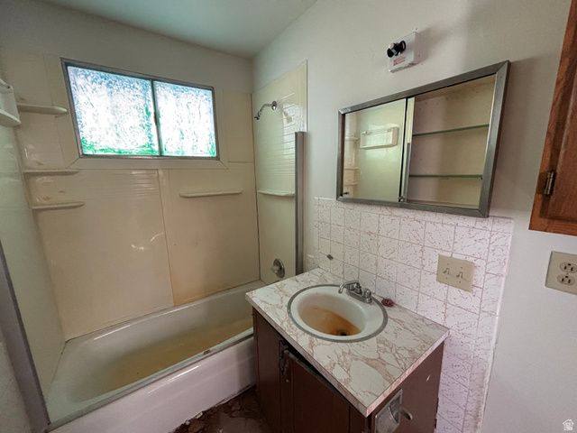 37 E CLARK ST, Grantsville, UT 84029