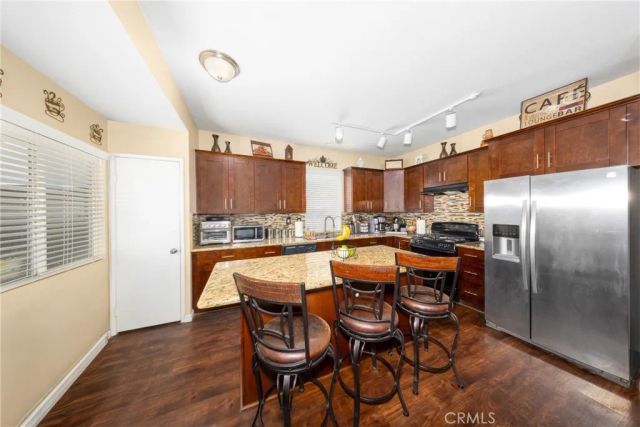 817 Riverwalk, San Bernardino, CA 92408