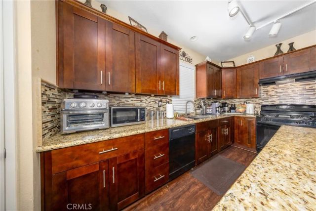 817 Riverwalk, San Bernardino, CA 92408