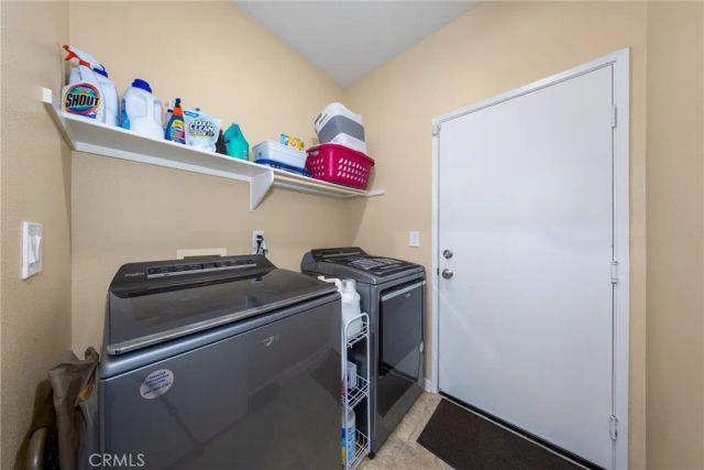 817 Riverwalk, San Bernardino, CA 92408