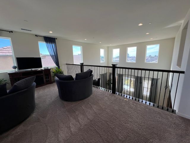 1100 Corazon Avenue, Clovis, CA 93619