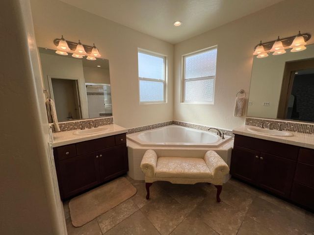 1100 Corazon Avenue, Clovis, CA 93619