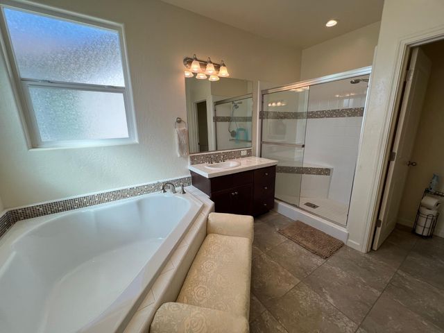 1100 Corazon Avenue, Clovis, CA 93619