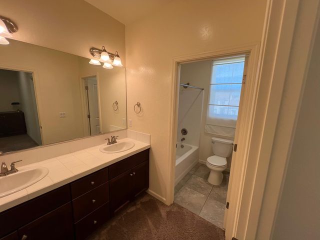 1100 Corazon Avenue, Clovis, CA 93619