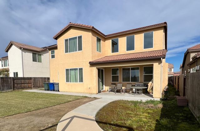 1100 Corazon Avenue, Clovis, CA 93619