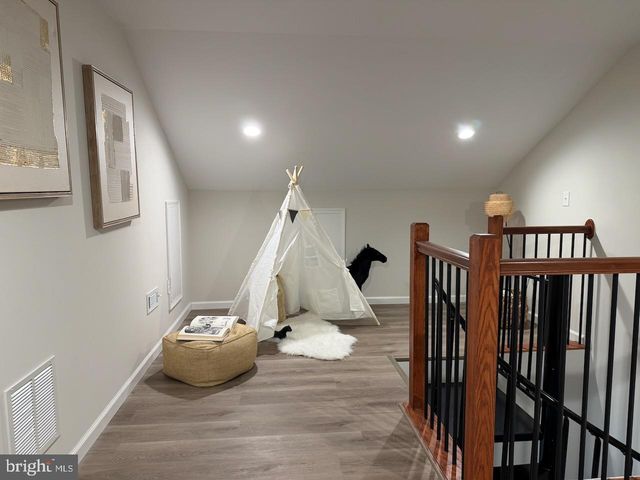 1920 OLD POST TER, Woodbridge, VA 22191