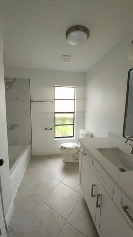 2001 COUNTRY CLUB COURT, Plant City, FL 33566