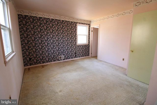 29778 OAK RD, Mechanicsville, MD 20659