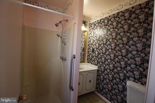 29778 OAK RD, Mechanicsville, MD 20659