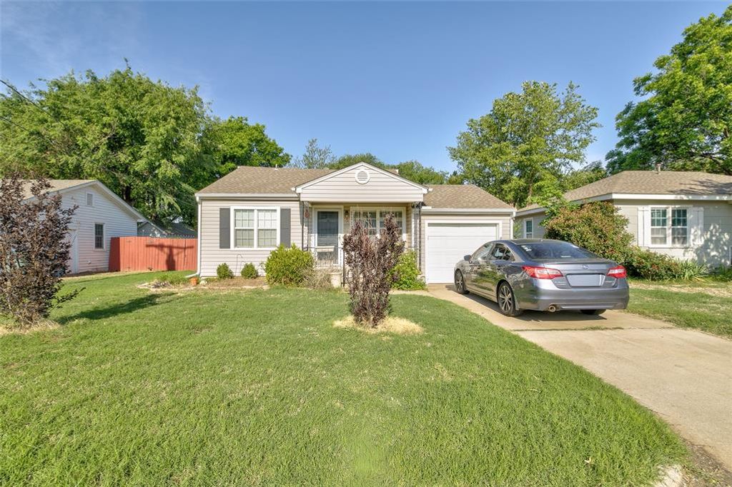 Image 1 of property listing at 1113 Florence Drive, Edmond, OK 73034