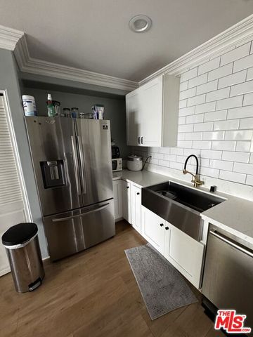 3855 Ingraham Street 301, Los Angeles, CA 90005
