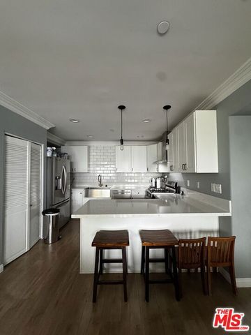 3855 Ingraham Street 301, Los Angeles, CA 90005
