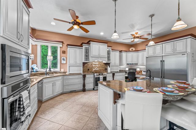 320 Holly Lane, Walhalla, SC 29691