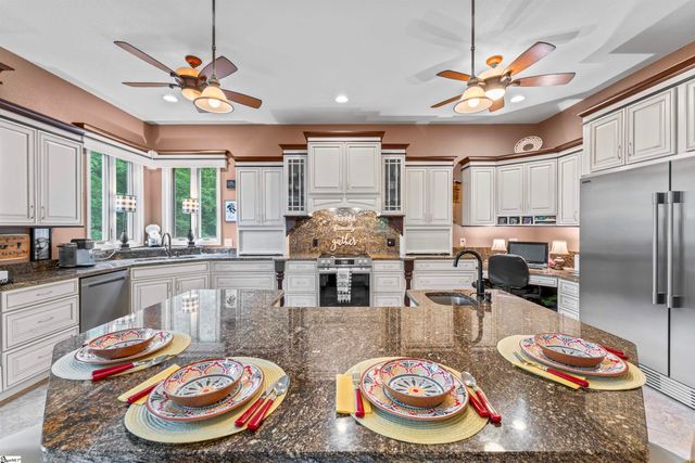 320 Holly Lane, Walhalla, SC 29691