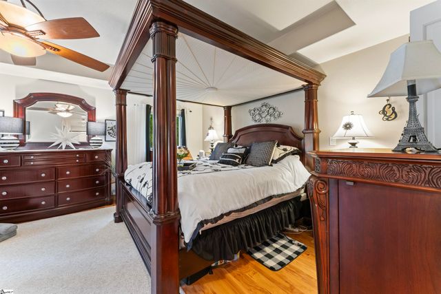 320 Holly Lane, Walhalla, SC 29691