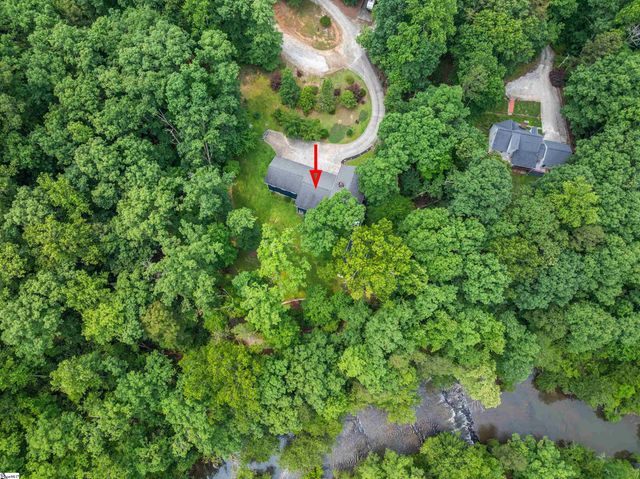 320 Holly Lane, Walhalla, SC 29691