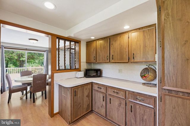 550 ROLLING HILLS RD, Solomons, MD 20688