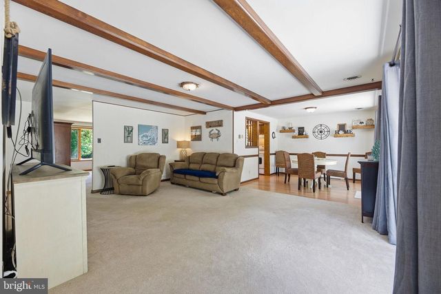 550 ROLLING HILLS RD, Solomons, MD 20688