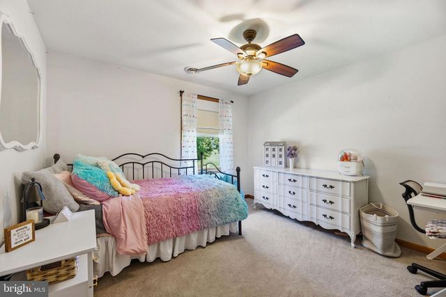 550 ROLLING HILLS RD, Solomons, MD 20688