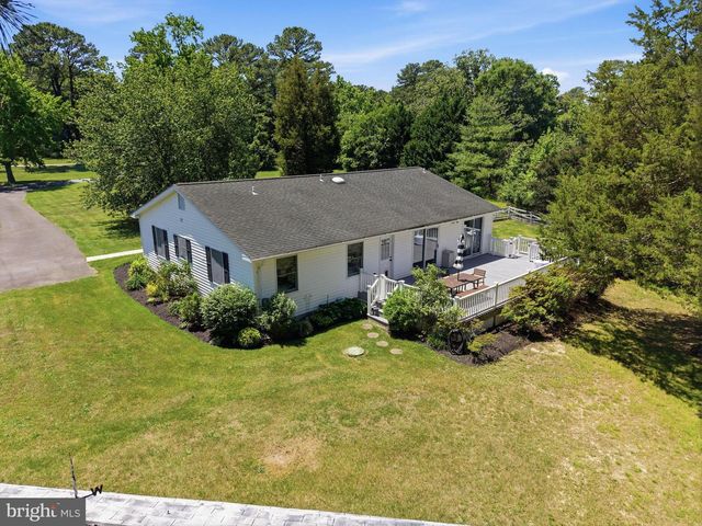 550 ROLLING HILLS RD, Solomons, MD 20688