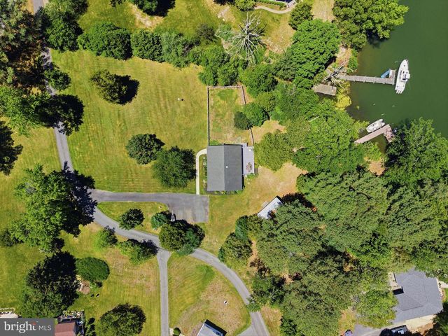 550 ROLLING HILLS RD, Solomons, MD 20688