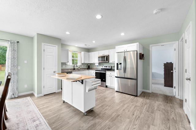 2386 Vista Lake Drive, Batavia Twp, OH 45103
