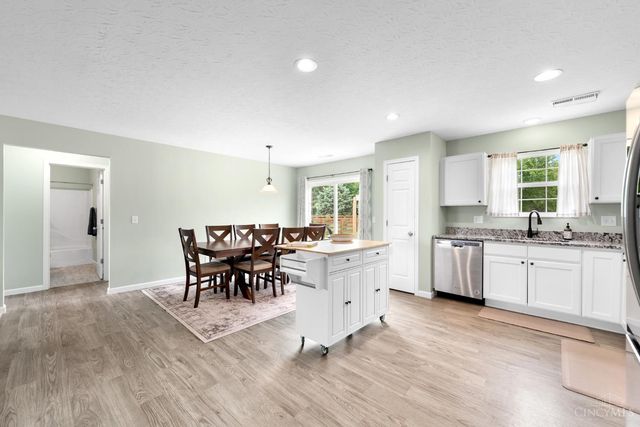 2386 Vista Lake Drive, Batavia Twp, OH 45103