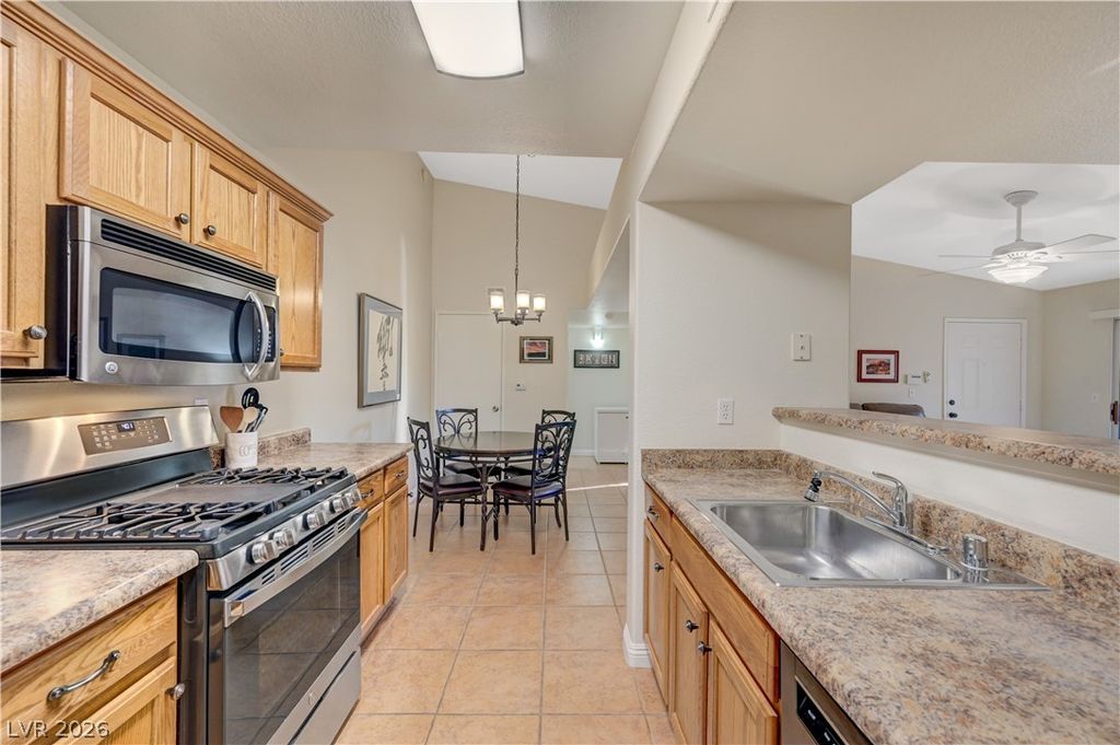 7885 West Flamingo Road 1071, Las Vegas, NV 89147