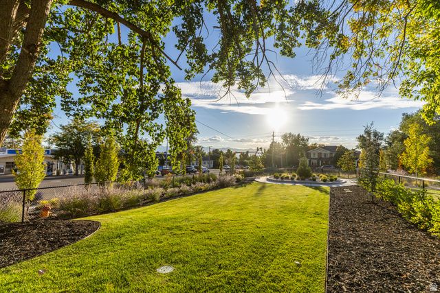 4455 S HOLLADAY PARK LN, Holladay, UT 84124