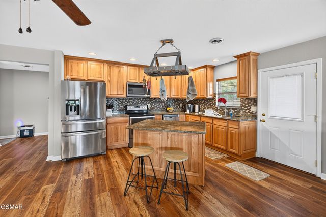 428 Shrader Road, Dandridge, TN 37725