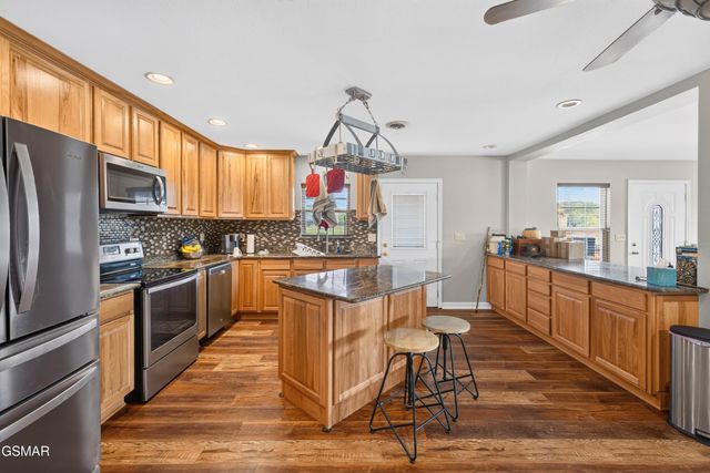 428 Shrader Road, Dandridge, TN 37725