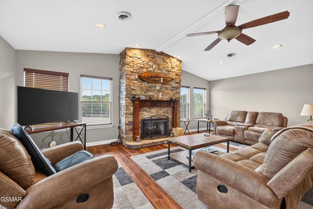 428 Shrader Road, Dandridge, TN 37725