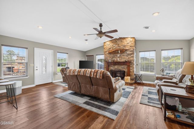 428 Shrader Road, Dandridge, TN 37725