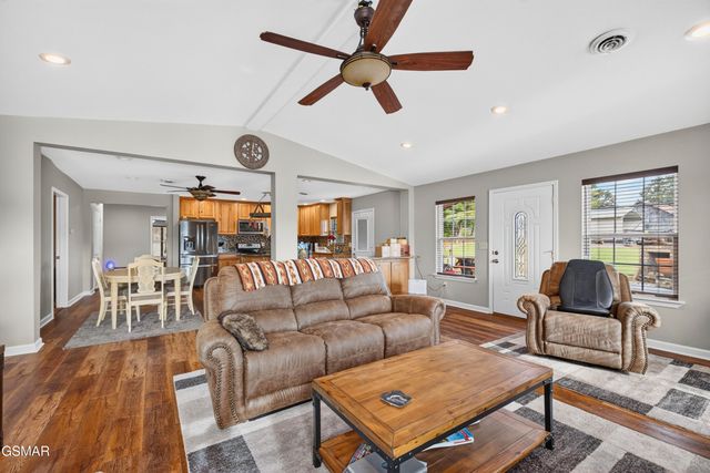 428 Shrader Road, Dandridge, TN 37725