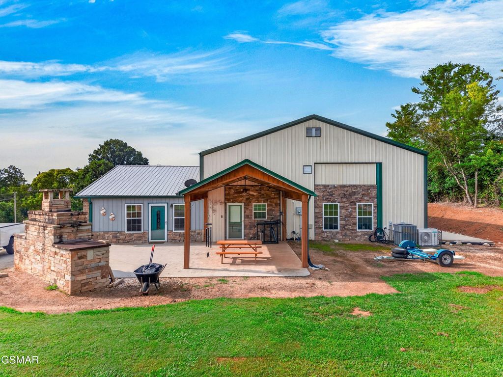 428 Shrader Road, Dandridge, TN 37725