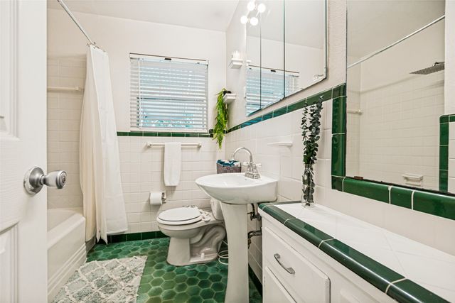 2245 San Medina Avenue, Dallas, TX 75228