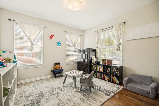 2245 San Medina Avenue, Dallas, TX 75228