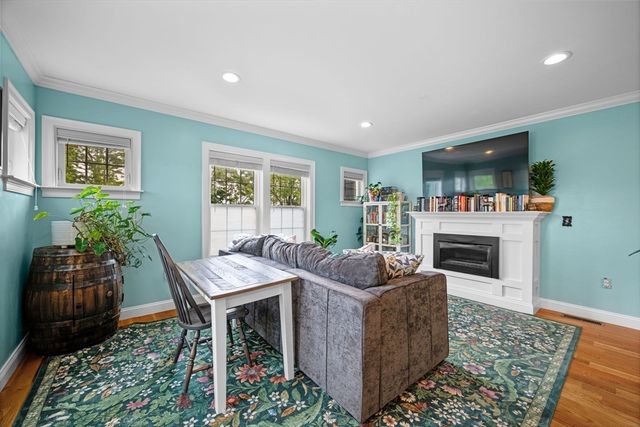 331 Bridge St 2, Salem, MA 01970