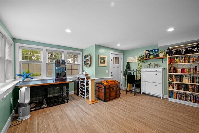 331 Bridge St 2, Salem, MA 01970
