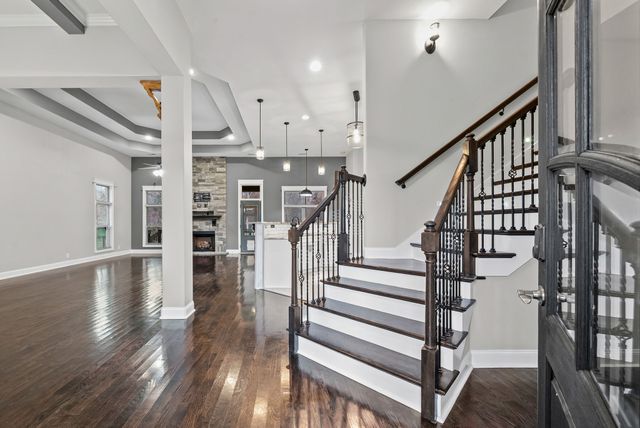 1161 Reda Dr, Clarksville, TN 37042