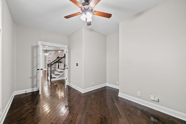 1161 Reda Dr, Clarksville, TN 37042
